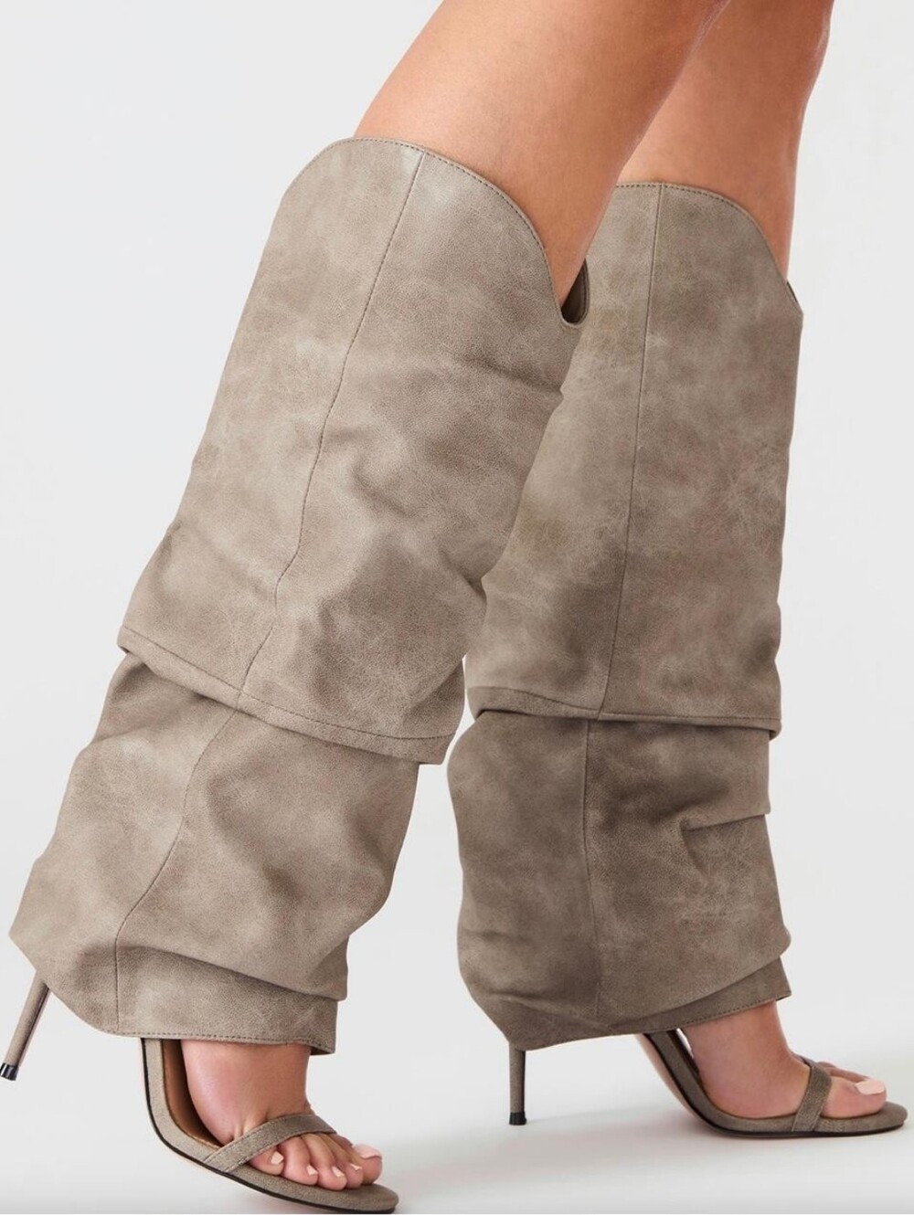 Steve Madden Ravine Gray Distressed Ankle Boots Heels Size 5.5 ✨ NEW